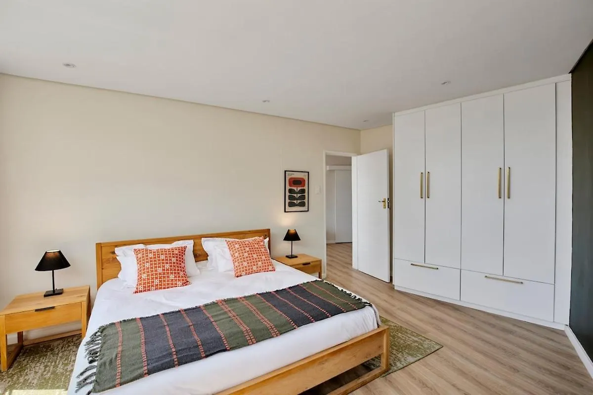 Round About Town Apartment Cape Town